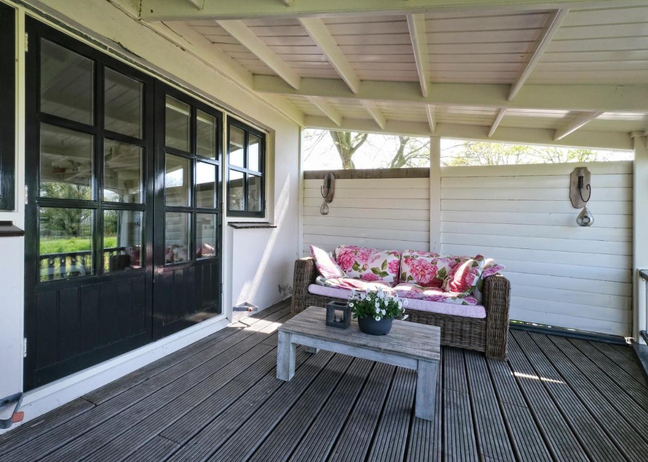 Idyllisch En Knus Huisje Met Prachtige Veranda. Oterleek Екстер'єр фото